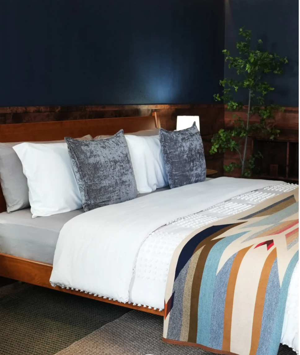 Why We're Obsessed: Yala Luxe Sateen Sheet